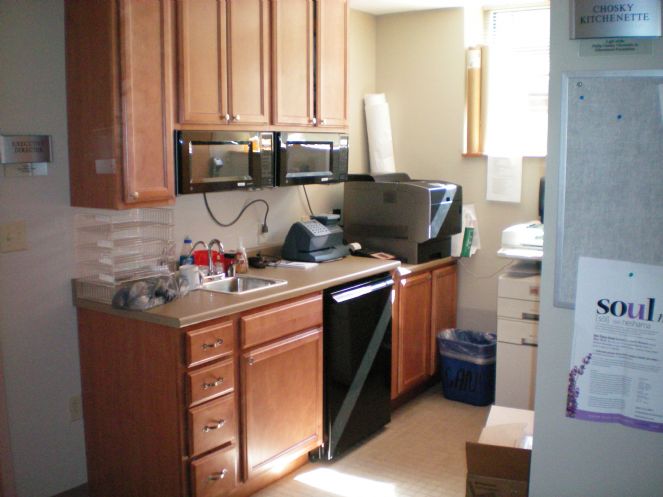 Chosky Kitchenette .jpg.JPG